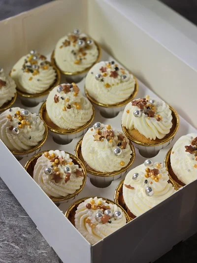 Professional corporate cupcakes with branded designs in Rushden